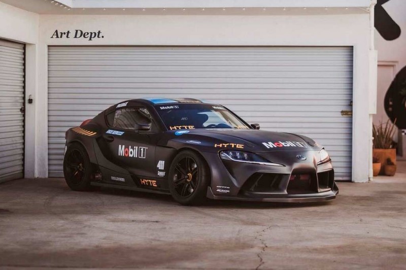 Американский гонщик представил дрифтовую версию Toyota GR Supra с мотором V10