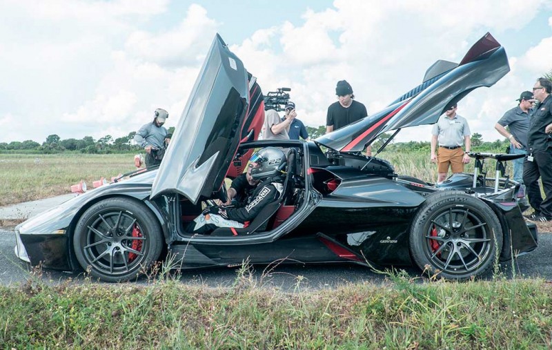 Гиперкар SSC Tuatara сумели разогнать до 475 км/ч: но мировой рекорд не засчитан