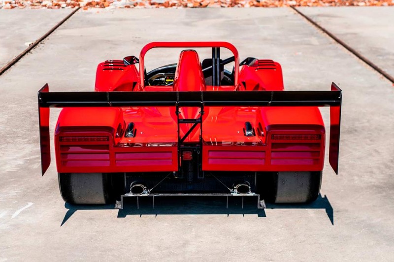 В продаже гоночный Ferrari 333 SP: таких спорткаров в мире всего 40