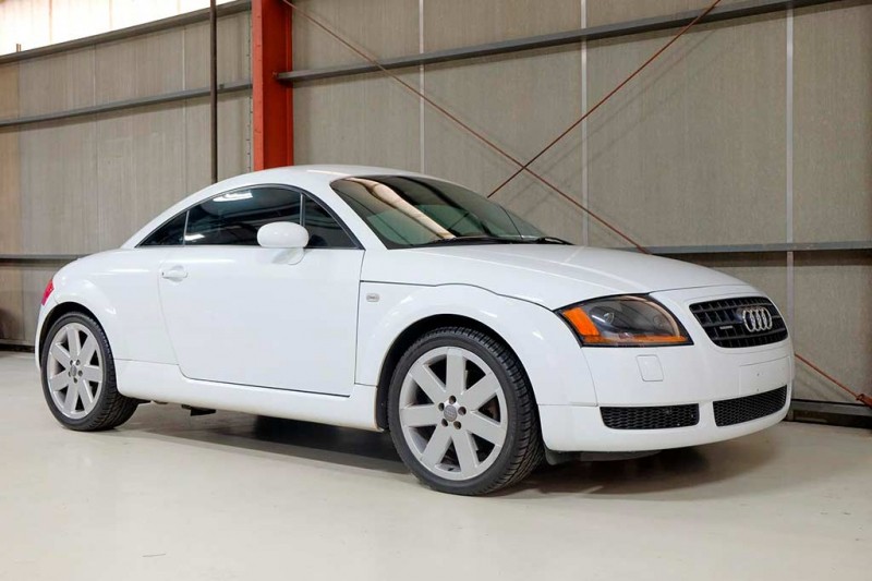 Audi TT 2003 года с дизельным турбомотором от VW Golf продали за 740 000 руб