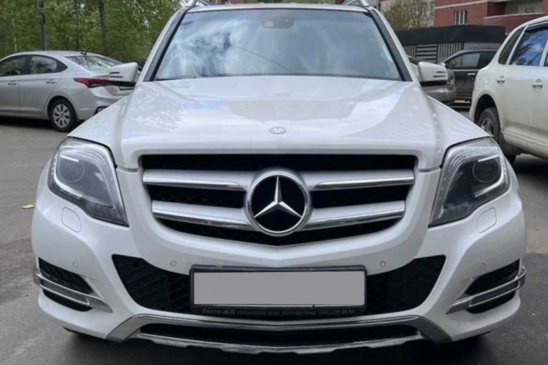 Mercedes GLK был приобретен б/у с площадки официального дилера на смену Opel Astra