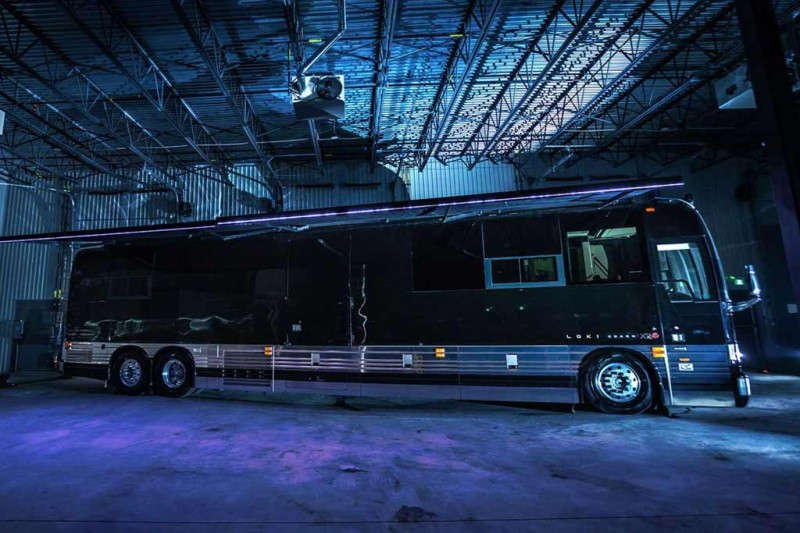 Loki Basecamp XL Coach Series: роскошный автобус-автодом для полноценной жизни в дороге