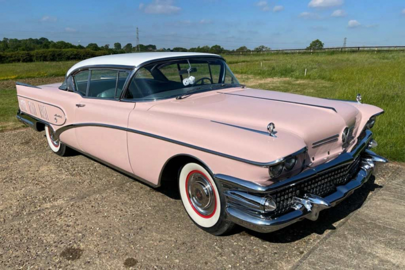 Редкий двухдверный Buick Limited 1958 года продают за 3,6 млн рублей