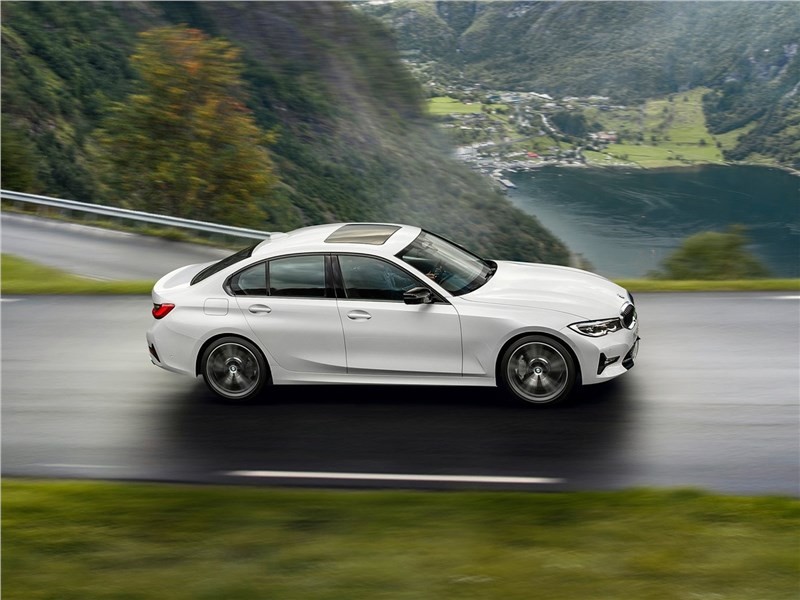 Представлена рестайлинговая BMW 3-Series