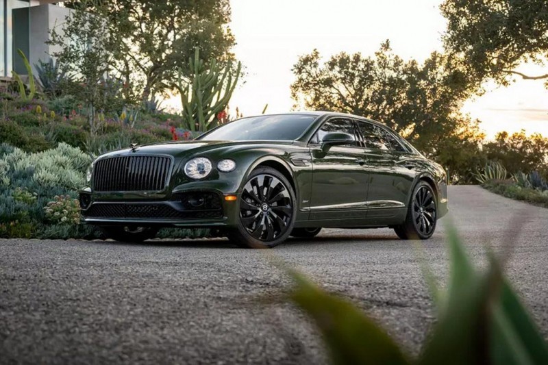 Bentley Flying Spur Hybrid признали самым экологичным автомобилем компании 1 Bentley Flying Spur Hybrid признали самым экологичным автомобилем компании