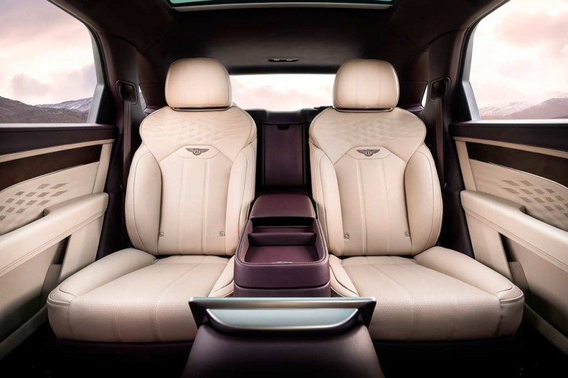 Bentley Bentayga Extended Wheelbase: роскошный кроссовер получил длиннобазное исполнение 11 Bentley Bentayga Extended Wheelbase: роскошный кроссовер получил длиннобазное исполнение