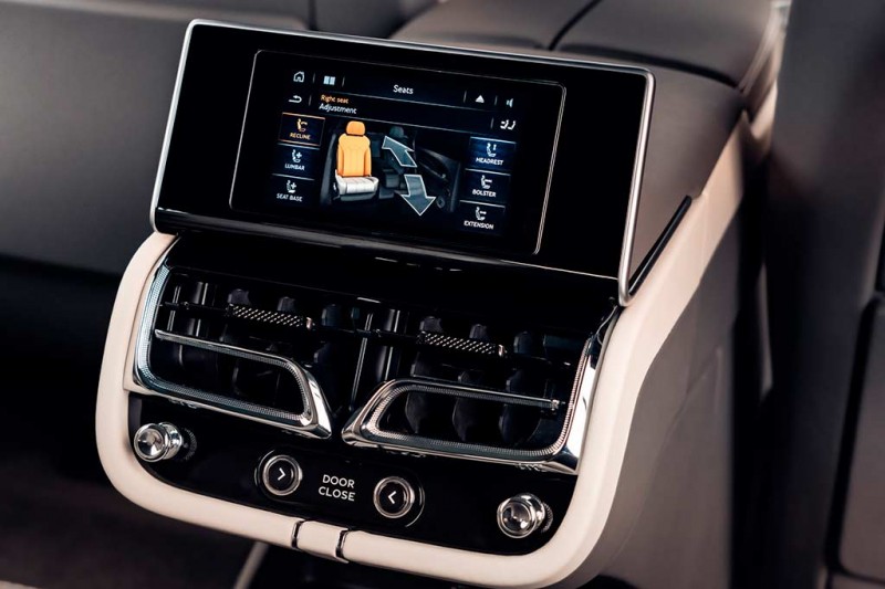 Bentley Bentayga Extended Wheelbase: роскошный кроссовер получил длиннобазное исполнение 12 Bentley Bentayga Extended Wheelbase: роскошный кроссовер получил длиннобазное исполнение