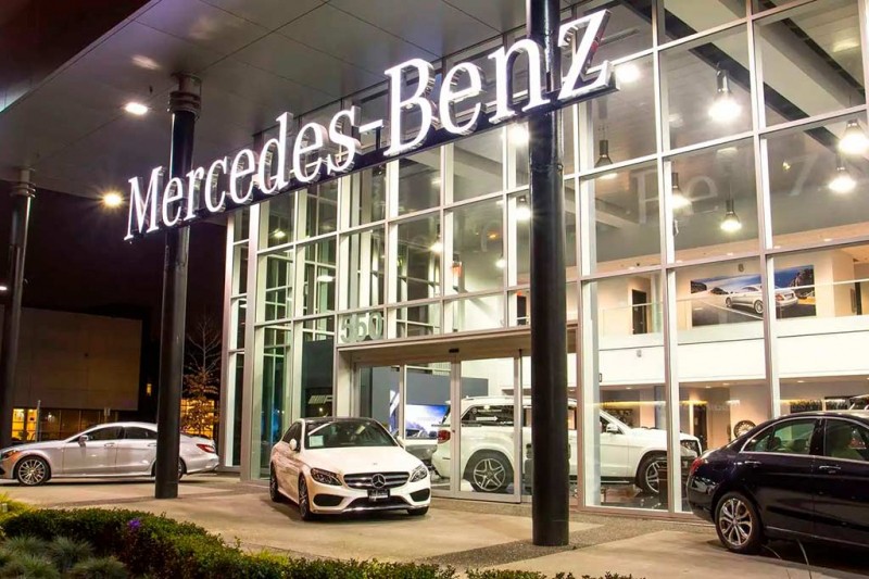 Mercedes-Benz планирует сократить дилерскую сеть и продвигать онлайн-продажи
