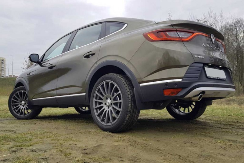 Кроссоверы Renault Kaptur и Arkana больше не будут выпускать в России