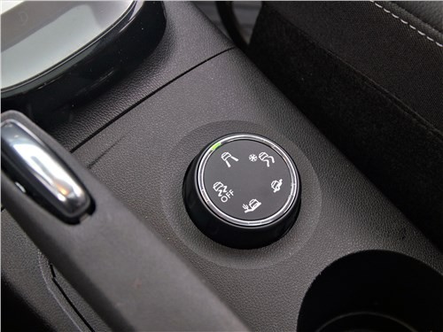 Тест-драйв Opel Crossland (поколение I рестайлинг) - &laquo;Колобок&raquo; с изюмом