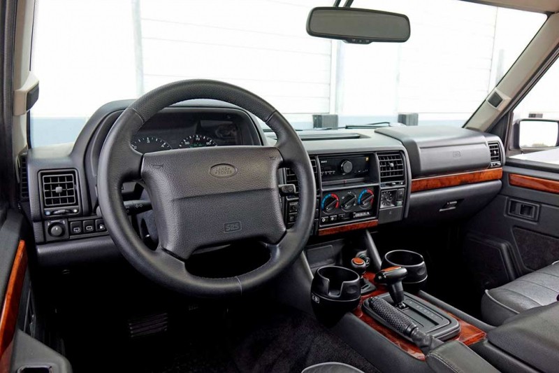 С молотка пустят Range Rover 1995 года в исполнении 25th Anniversary Edition