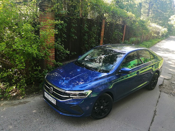 Маленький лифтбек большого Passat: тест-драйв Volkswagen Polo Exclusive
