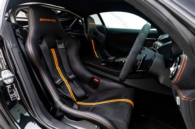 В продаже экстремальный Mercedes-AMG GT Black Series: ценник 34 млн рублей