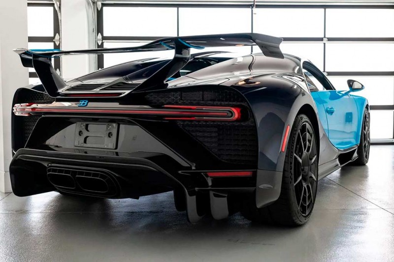 На онлайн-торги выставлен один из 60 экземпляров гиперкара Bugatti Chiron Pur Sport