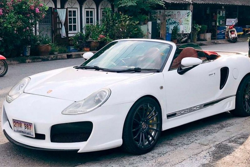 В Таиланде продают реплику Porsche Boxster на базе Toyota MR-S: цена всего 1,4 млн руб