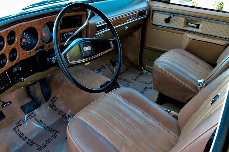 На торги выставлен классический кемпер GMC Jimny Casa Grande 1977 года