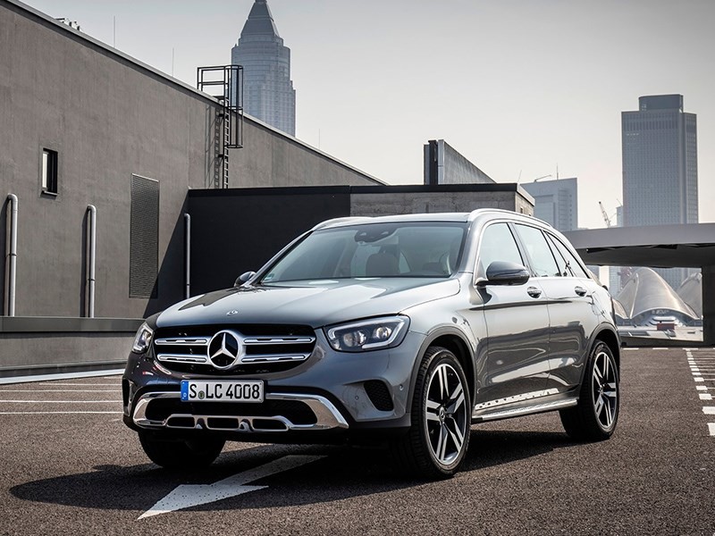 Mercedes отзывает свои автомобили по всему миру