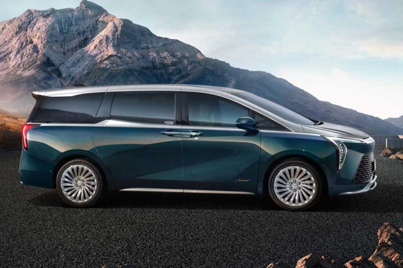 Buick GL8 Century: в Китае засветился минивэн нового поколения