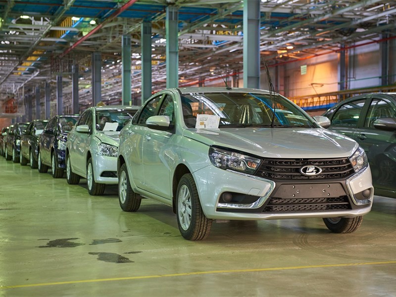 АвтоВАЗ собирается закрыть свой завод в Ижевске?
