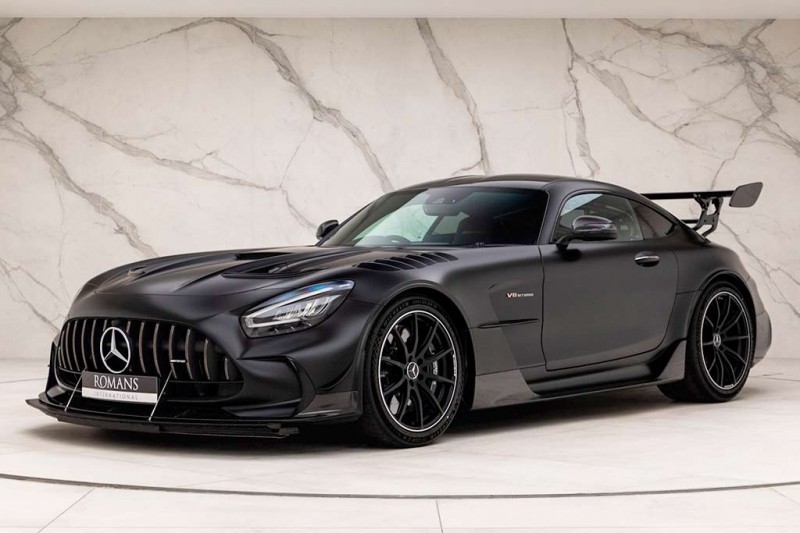 В продаже экстремальный Mercedes-AMG GT Black Series: ценник 34 млн рублей