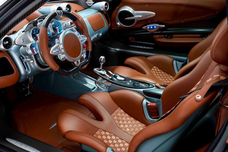 Pagani Huayra Codalunga: &laquo;длиннохвостый&raquo; вариант суперкара за 7,0 млн евро