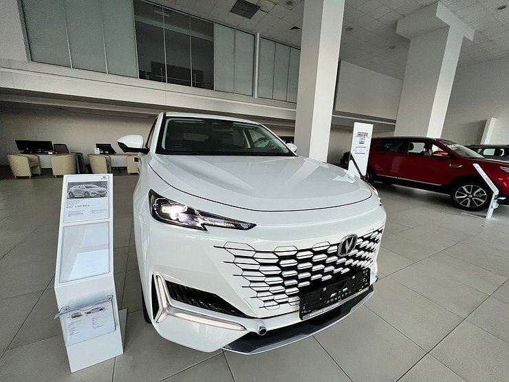 Changan навесил на кроссовер UNI-K в России «неподъемный» ценник