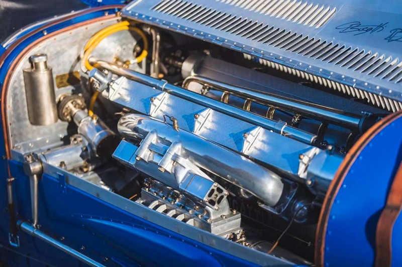На аукцион выставили Bugatti Type 59/50S 1935 года, который построили лишь 30 лет назад