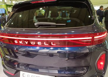 В Москве презентовали новый амбициозный кроссовер Skywell ET5