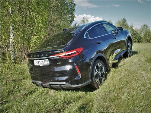 Haval F7X - точно не BMW, но и не Geely Tugella