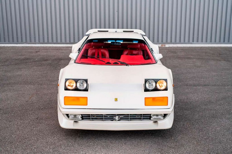 Классический Ferrari 512 BB с тюнингом от Koenig продали за 10 млн рублей
