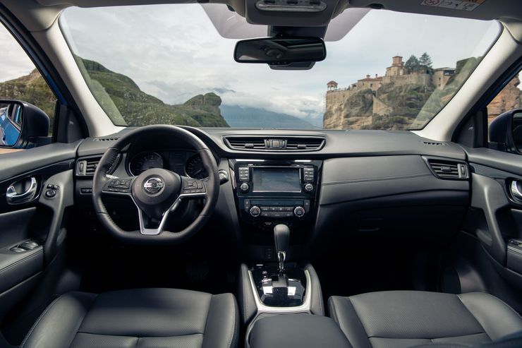 Азиатский коктейль: сравнительный тест-драйв Toyota RAV4 и Nissan Qashqai