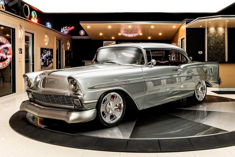 Стильный рестомод Chevrolet Bel-Air 1956 оценили почти в 13,0 млн руб