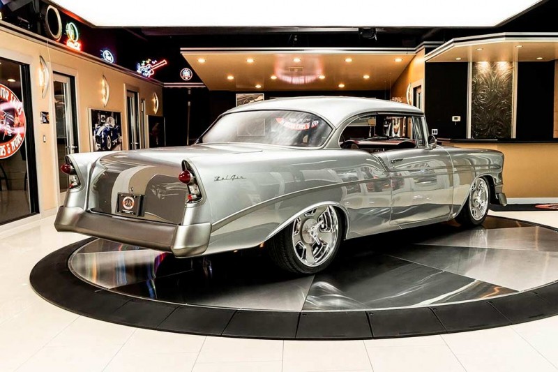 Стильный рестомод Chevrolet Bel-Air 1956 оценили почти в 13,0 млн руб