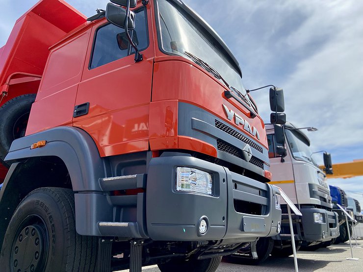 Автозавод «Урал» выпустит новейший грузовик для «дальнего боя»