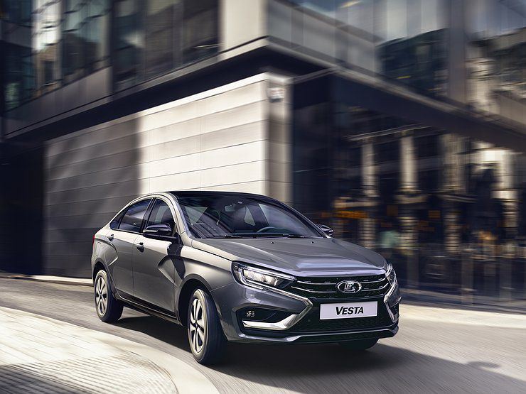 5 достойных подержанных иномарок по цене упрощенной LADA Granta