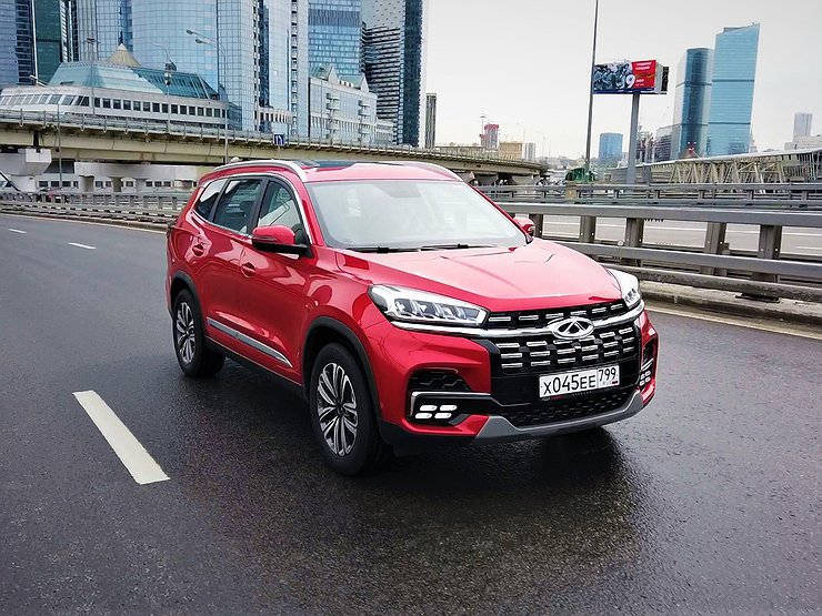 Выйти из тени: видео тест-драйв обновленного кроссовера Chery Tiggo 8