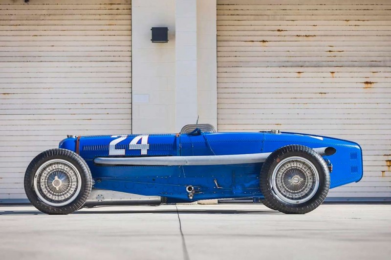 На аукцион выставили Bugatti Type 59/50S 1935 года, который построили лишь 30 лет назад