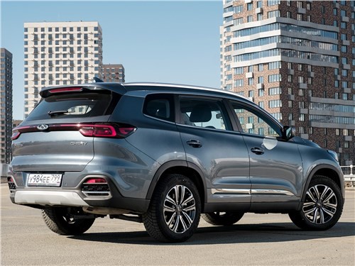 Тест-драйв Chery Tiggo 8 (поколение II) - Tiggo 8 практически догнал флагмана марки