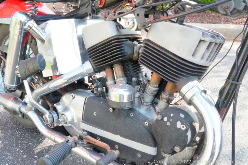 Старый Harley-Davidson выставлен на торги: это мотоцикл Джонни Депа из фильма «Плакса» 5 Старый Harley-Davidson выставлен на торги: это мотоцикл Джонни Депа из фильма «Плакса»