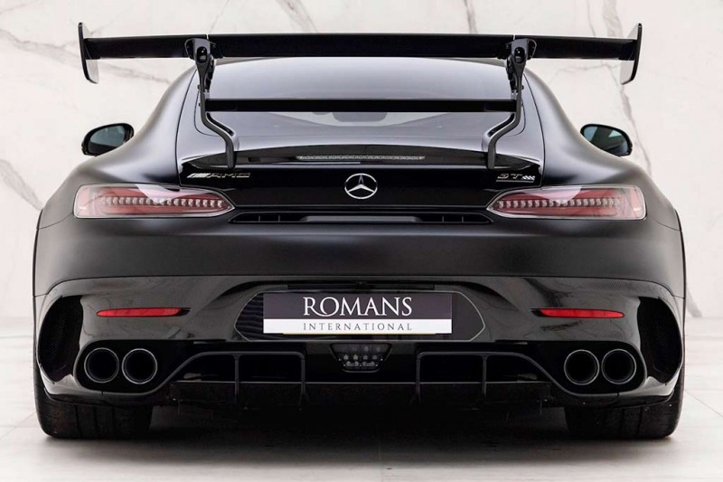 В продаже экстремальный Mercedes-AMG GT Black Series: ценник 34 млн рублей