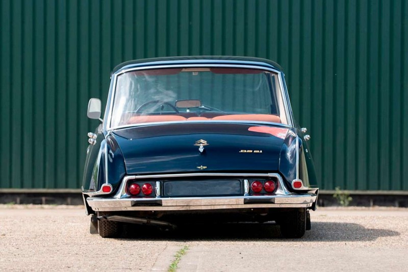 На аукцион выставлен очень редкий седан Citroen DS 21 &laquo;Majesty&raquo; от мастерской Chapron