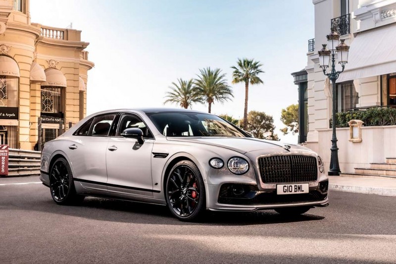 Bentley Flying Spur S: &laquo;спортивное&raquo; исполнение седана для версий с V8 и гибридов