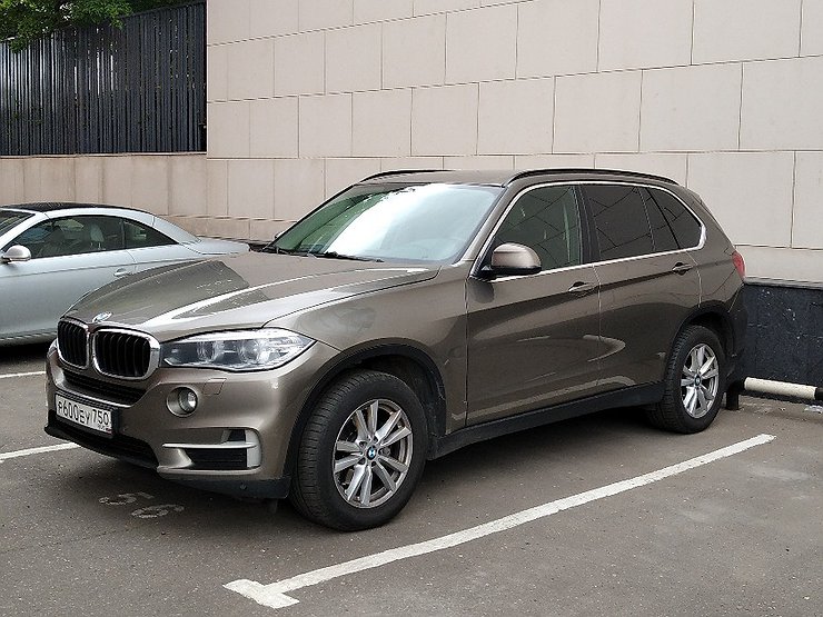 На каких моторных маслах теперь поедут автомобили BMW в России?