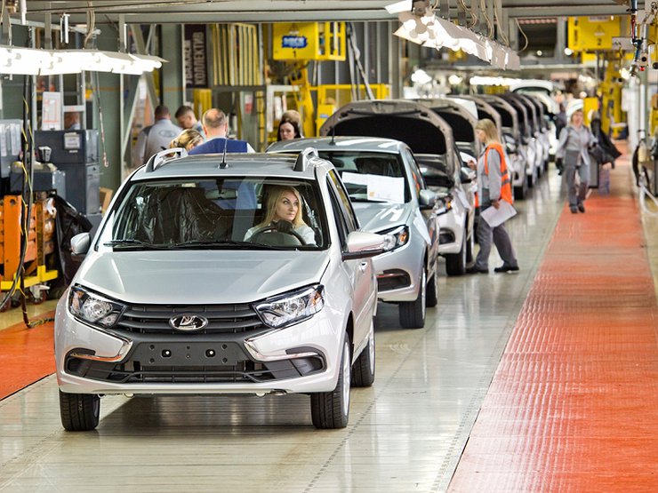 Спасут ли российский авторынок упрощенные модели