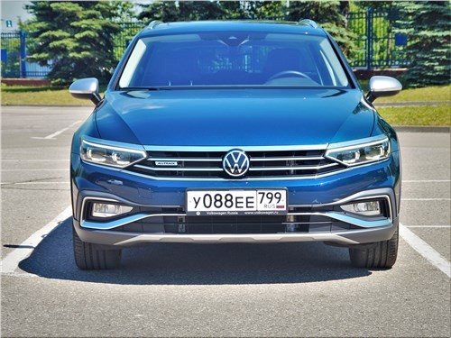 VW Passat Altrack : машина хорошая, но почему не пользуется спросом?