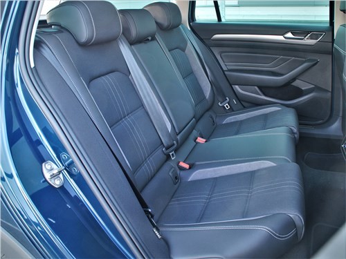 VW Passat Altrack : машина хорошая, но почему не пользуется спросом?