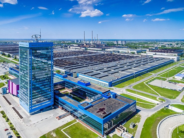 АВТОВАЗ возвращается к пятидневному графику и запускает линию, где собирали Renault