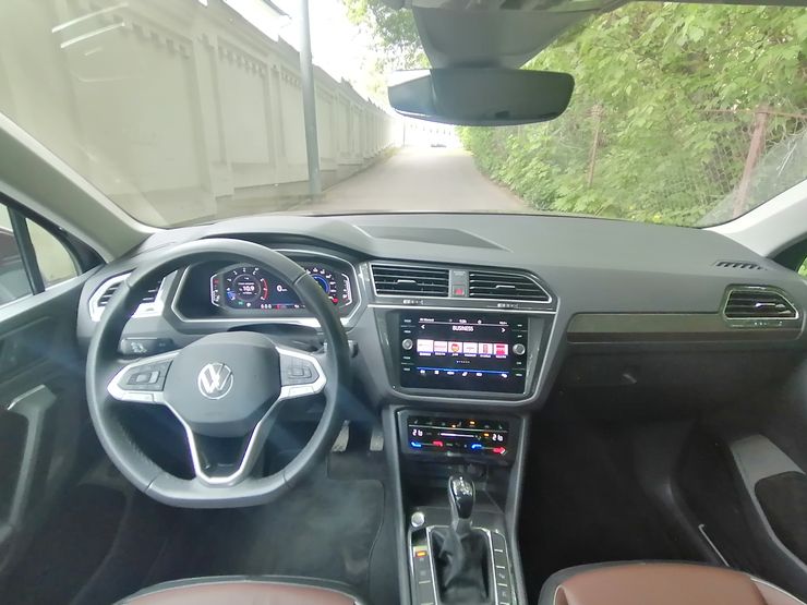 &laquo;Разборки&raquo; бывалых: сравнительный тест Volkswagen Tiguan и Nissan Qashqai