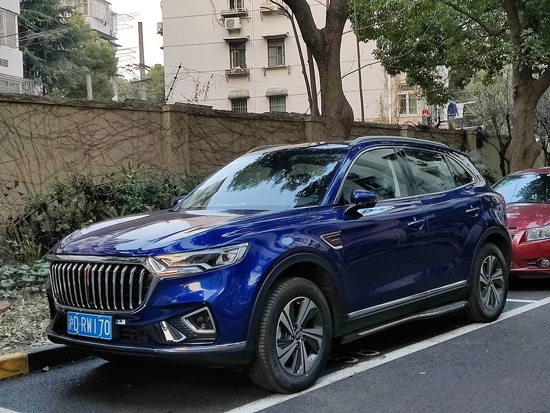 Hongqi раскрыла модельную линейку для России