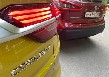 Последнее китайское предупреждение: сравнительный тест Geely Coolray и Nissan Qashqai
